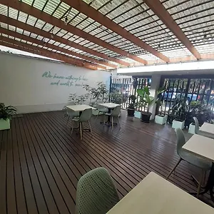Cocobamboo Albergue
