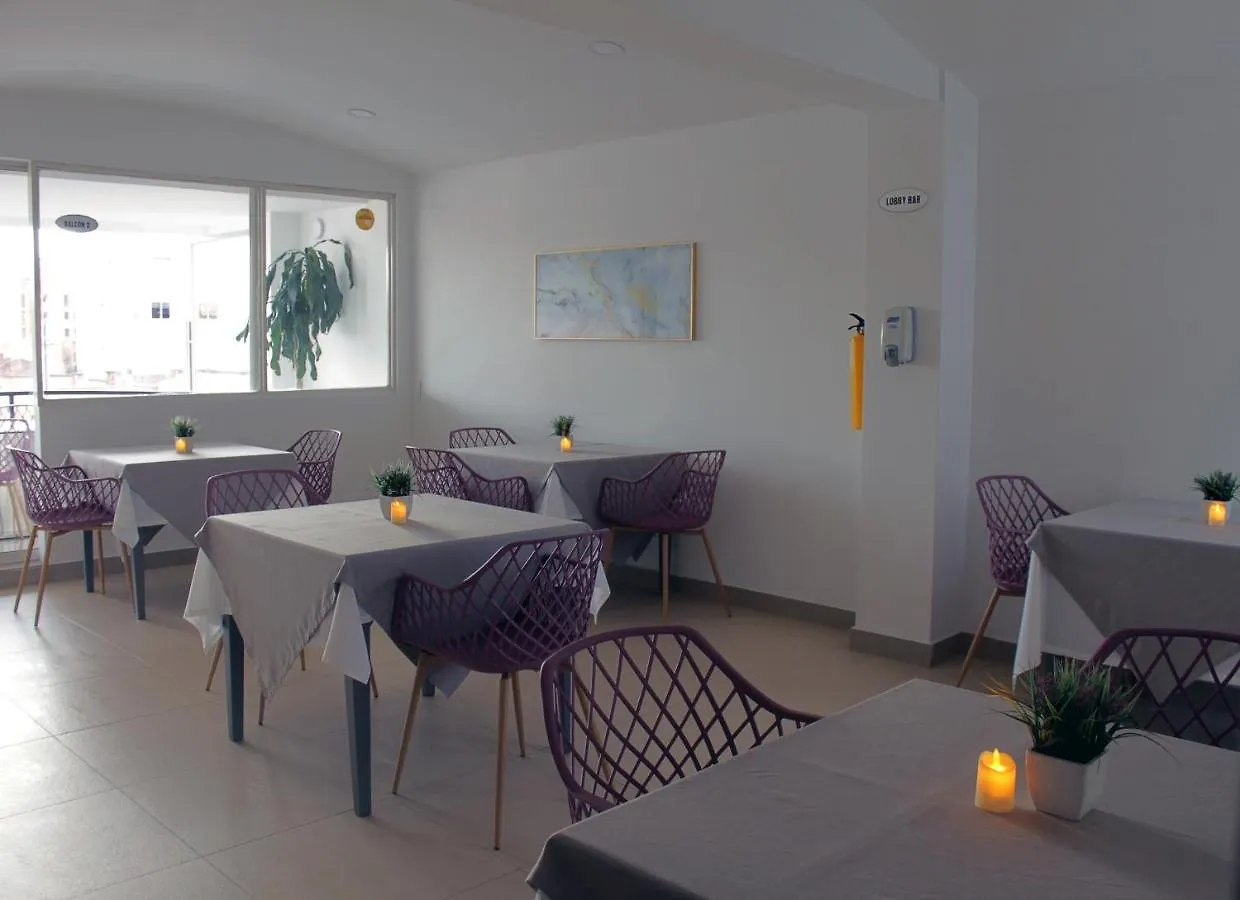 Hotel Suite Comfort Μεντεγίν