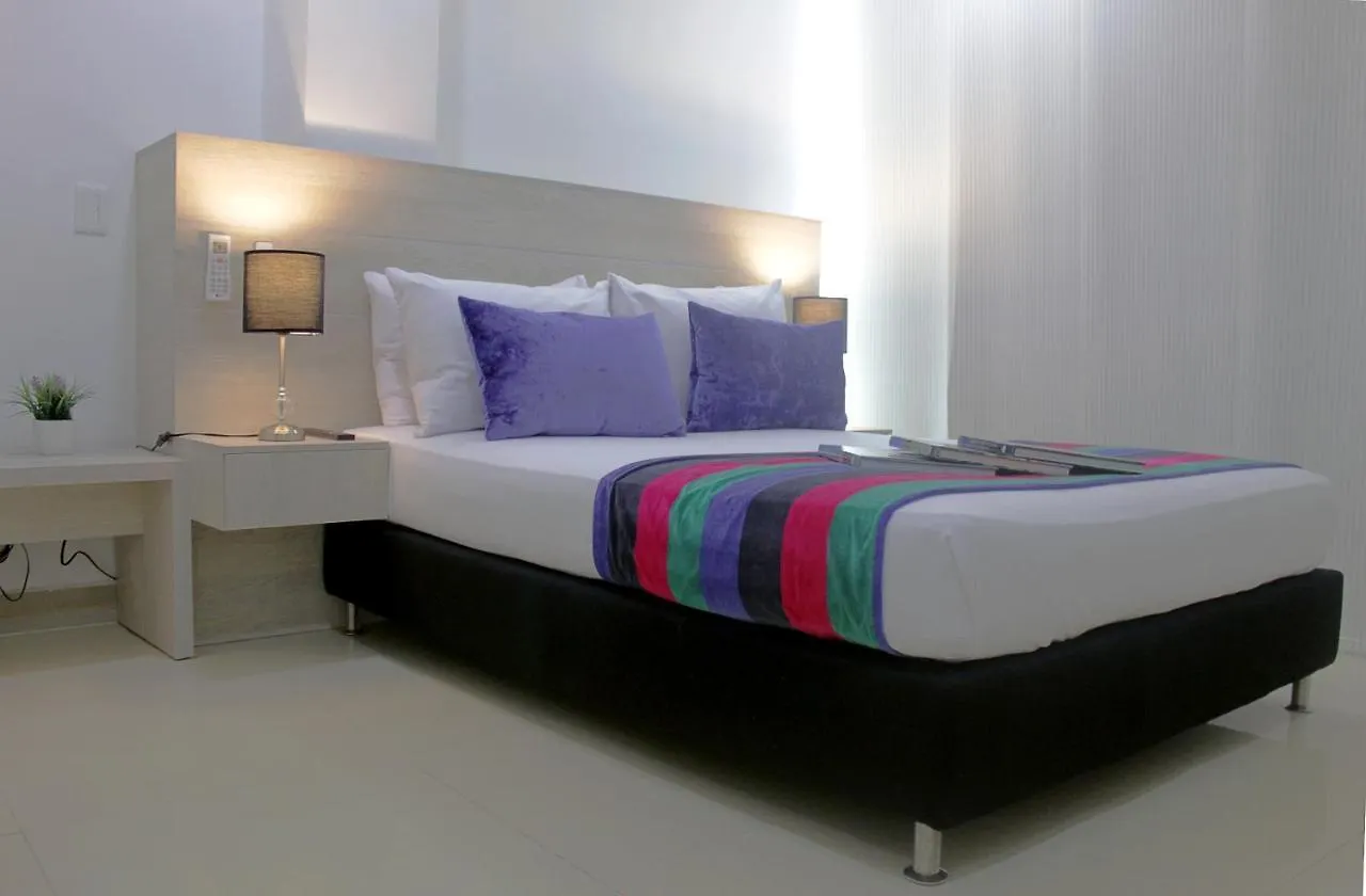 Hotel Suite Comfort Μεντεγίν