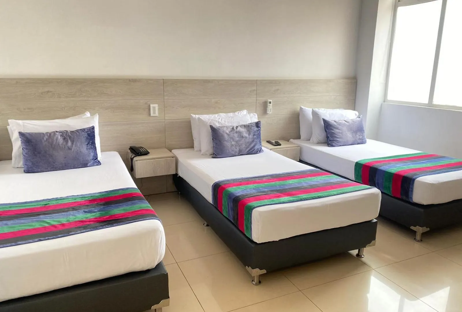 Hotel Suite Comfort Μεντεγίν