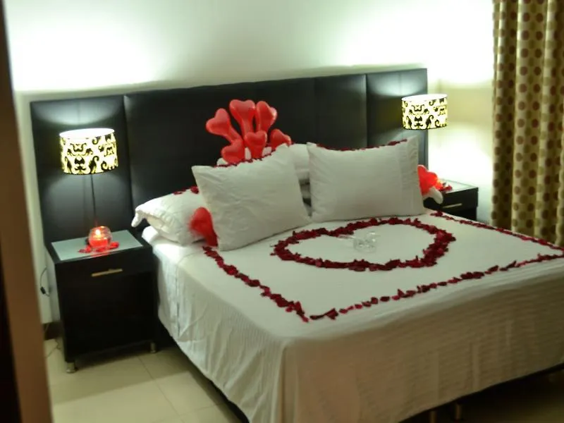 Hotel Suite Comfort Μεντεγίν