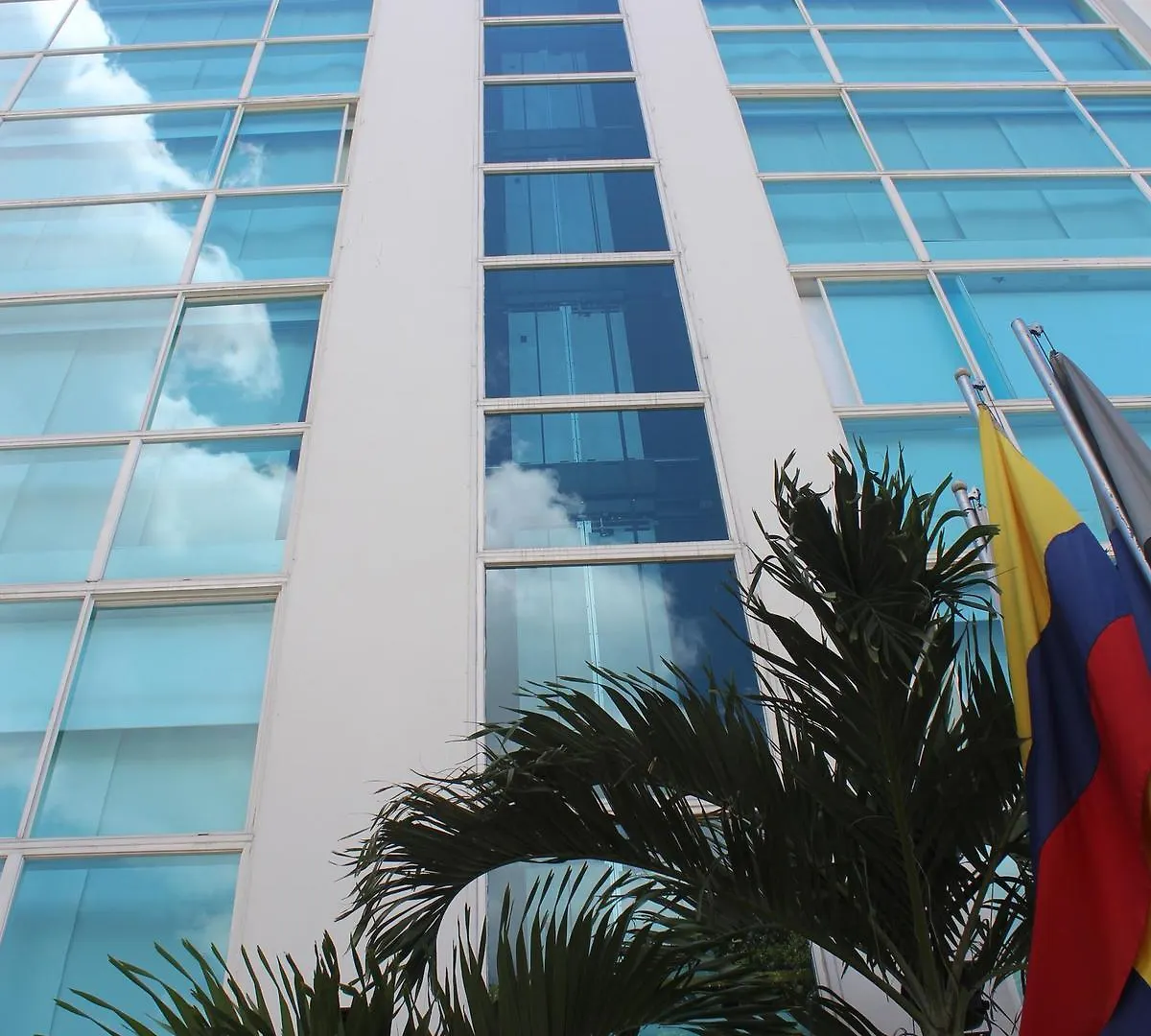 ***  Hotel Suite Comfort Medellin Colombia