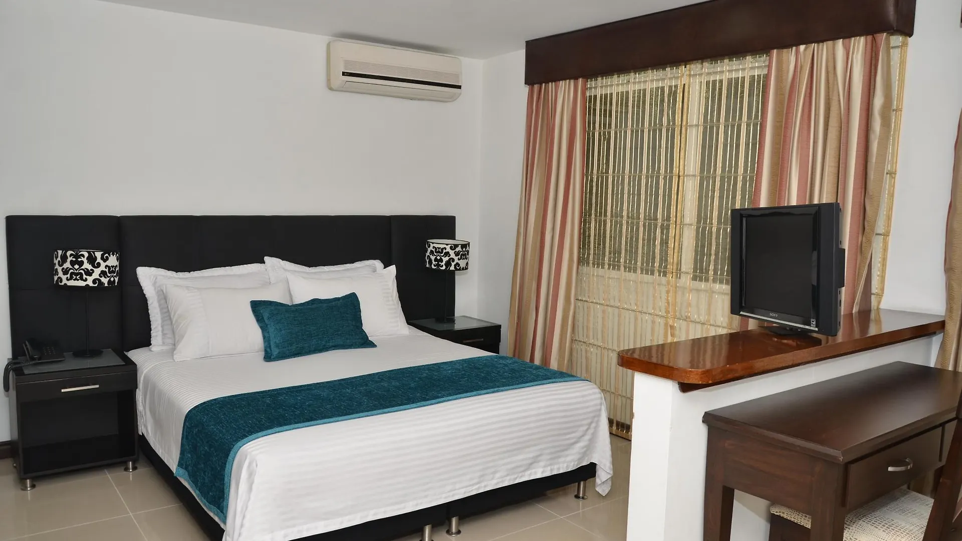 Hotel Suite Comfort Medellin